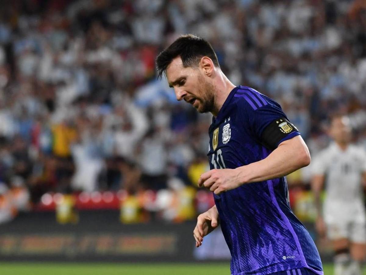 Lionel Messi marcó un golazo en la goleada de 5-0 ante Emiratos Árabes Unidos-.