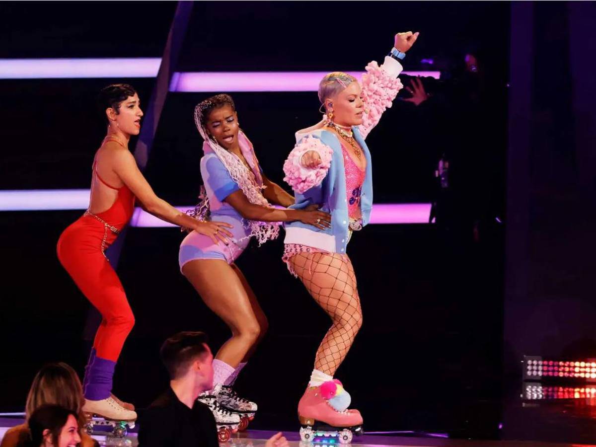 Pink y Bebe Rexha conquistan con sus shows en los American Music Awards