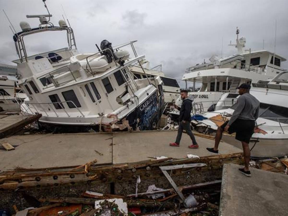 Dos posibles víctimas mortales, primer balance del paso del huracán Ian por Florida