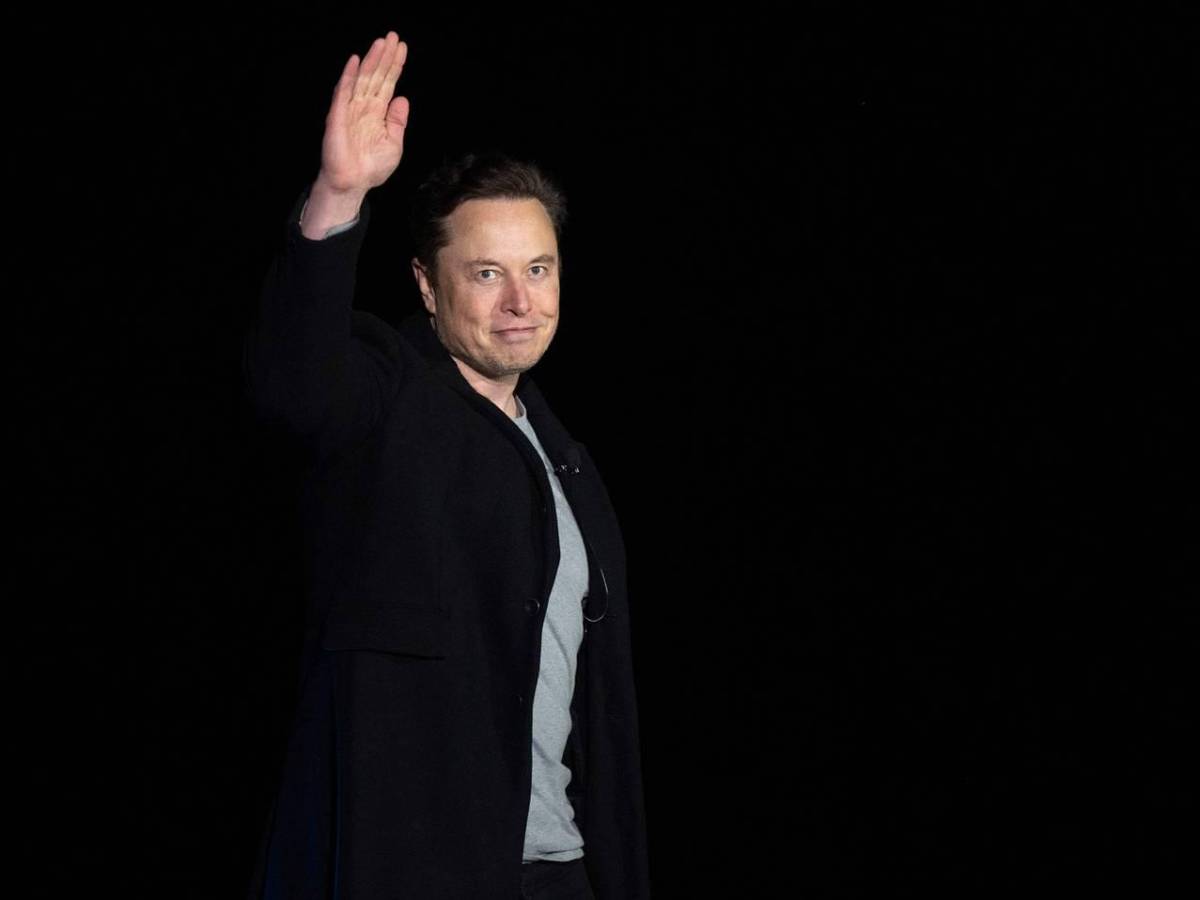 Musk suspende la cuenta de Twitter que seguía su avión privado