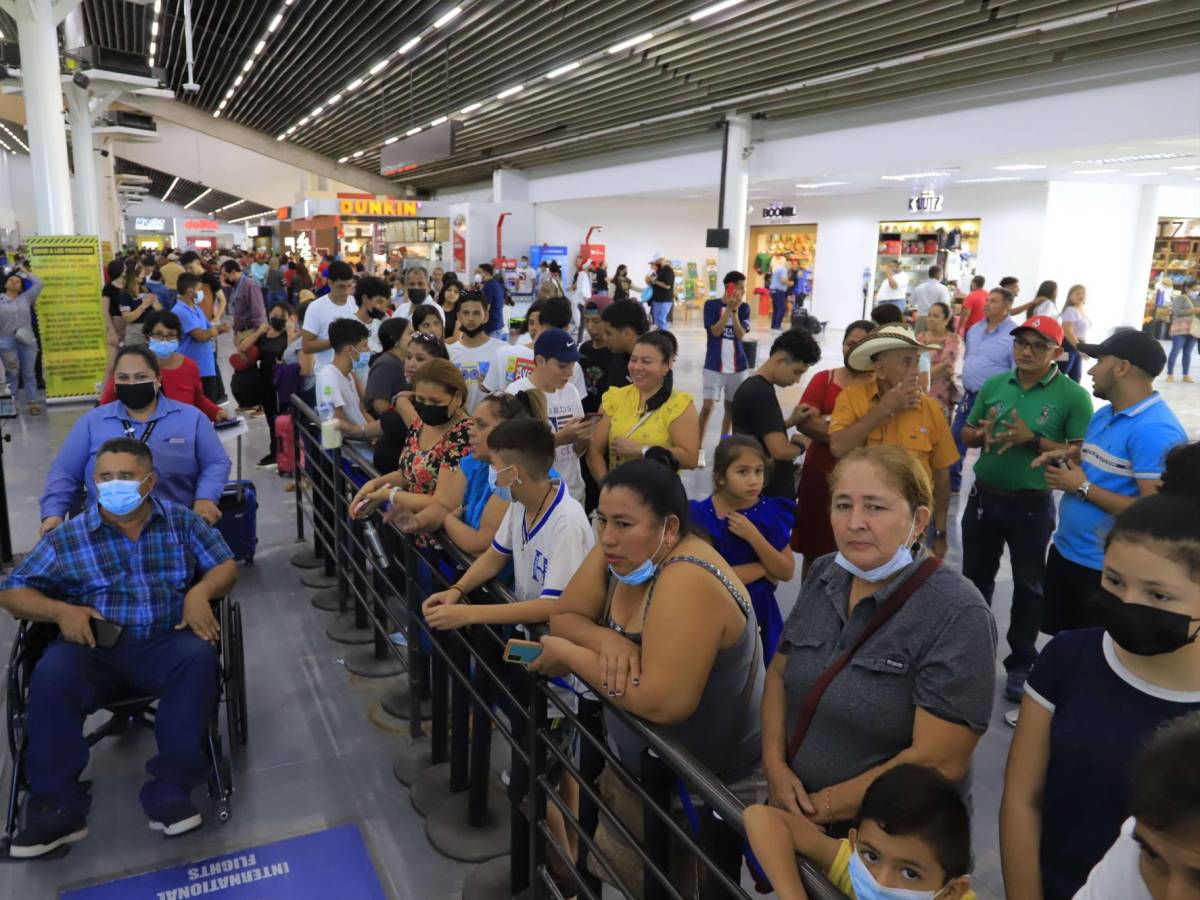 Aerolíneas aumentan las frecuencias por temporada alta