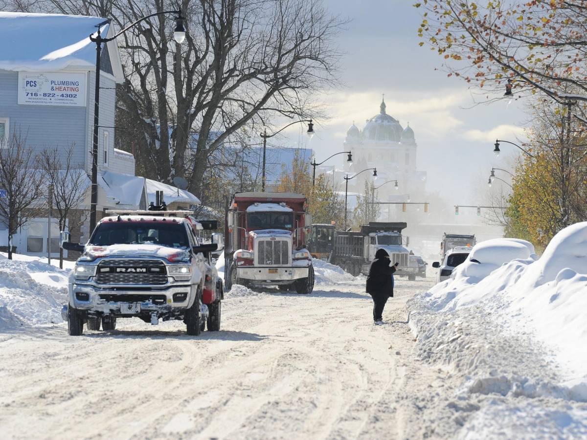 Declaran el estado de emergencia tras gran nevada en Nueva York