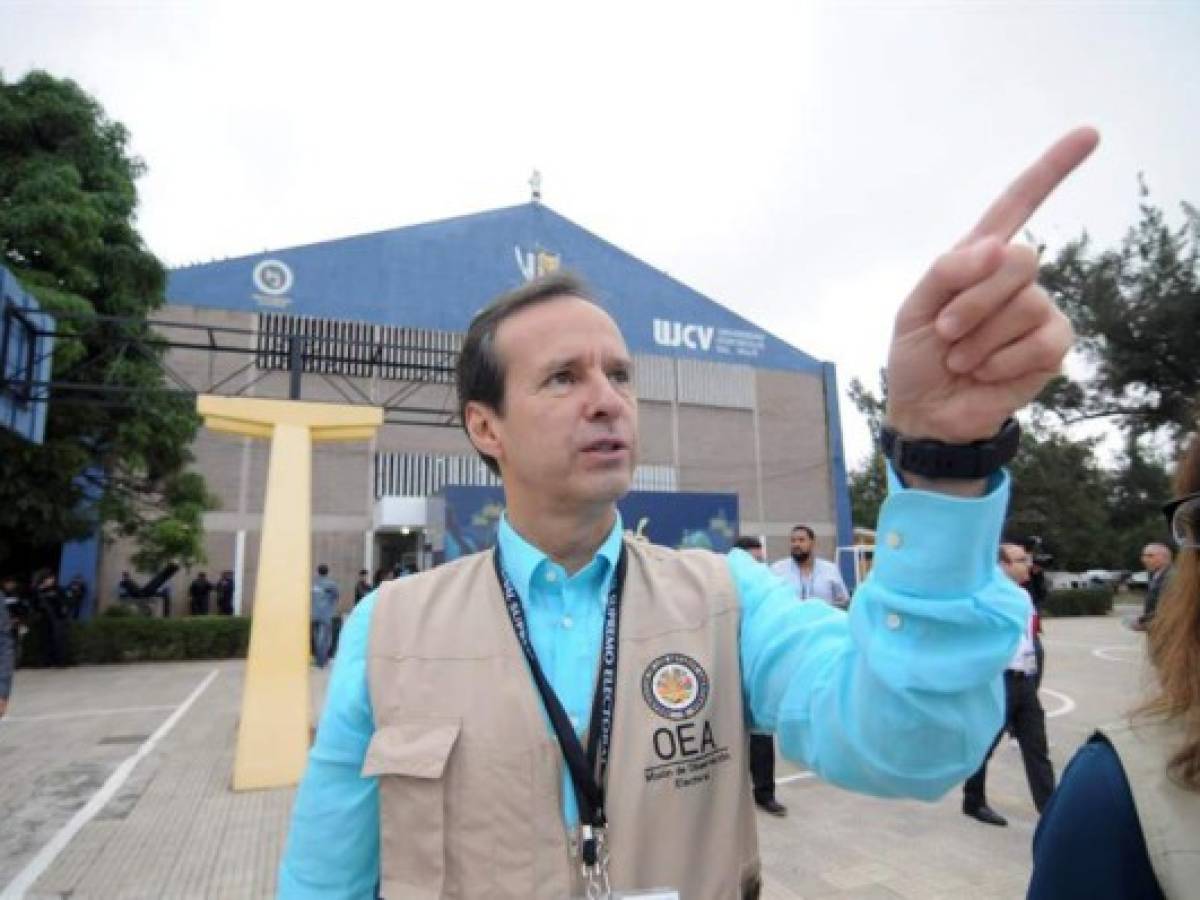 Quiroga pide paciencia a los hondureños ante el 'resultado apretado'