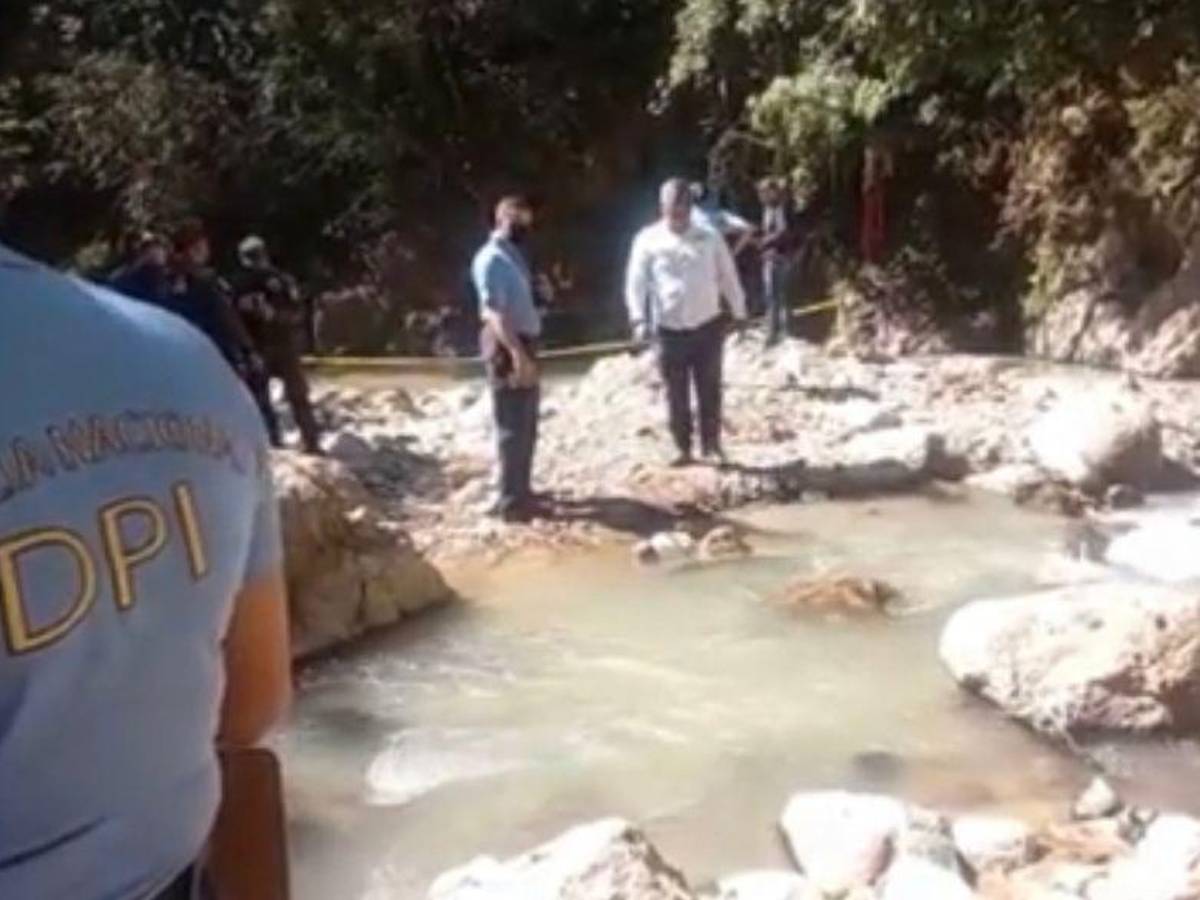 Quebrada donde fue encontrado el cadáver, aparentemente de un hombre de la tercera edad.