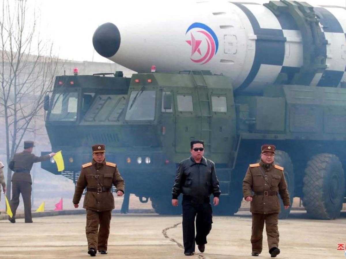 Kim Jong Un mantiene en alerta a la Comunidad Internacional con sus constantes provocaciones nucleares.