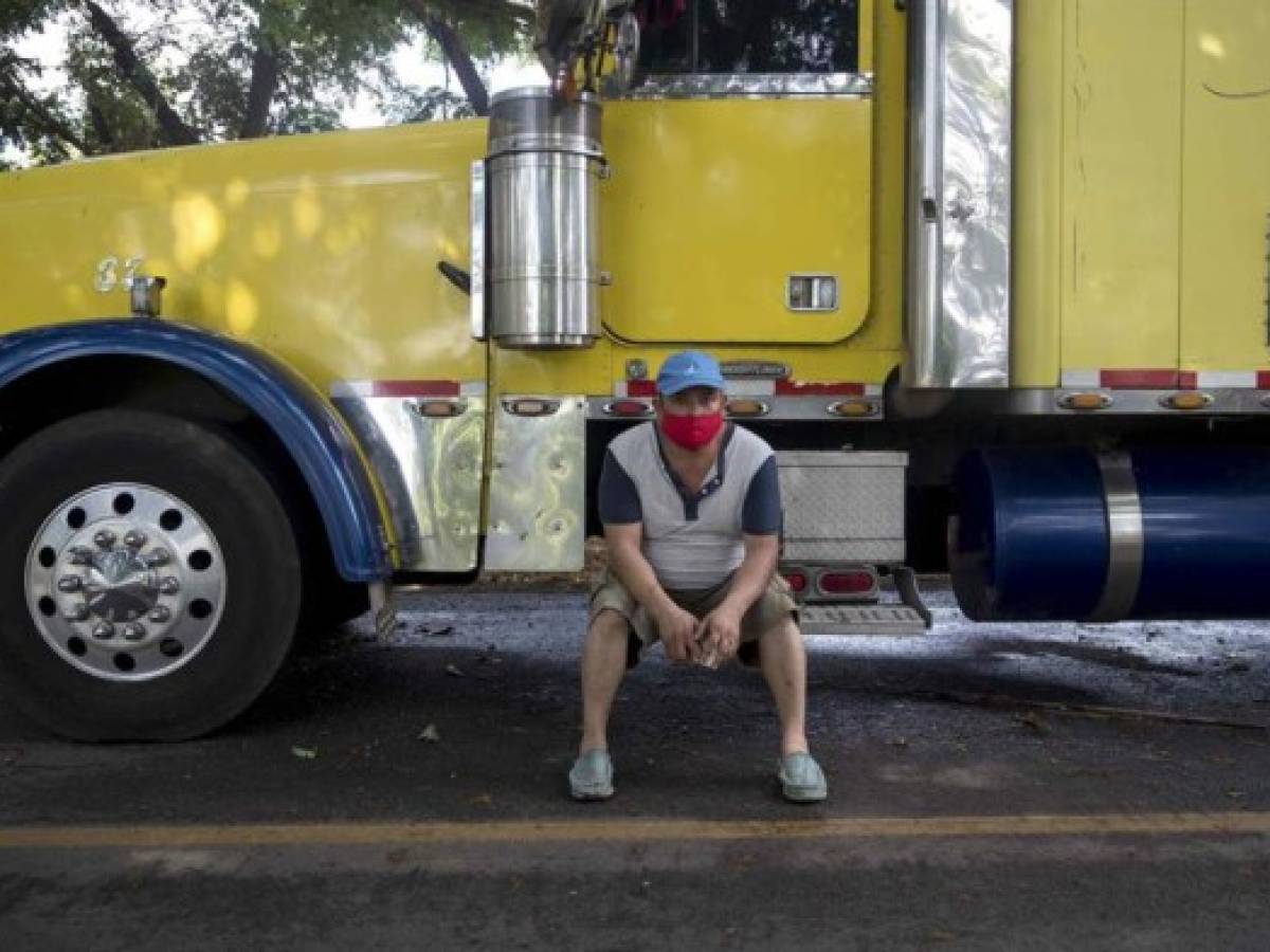El calvario que viven los camioneros en Centroamérica en medio del COVID-19  
