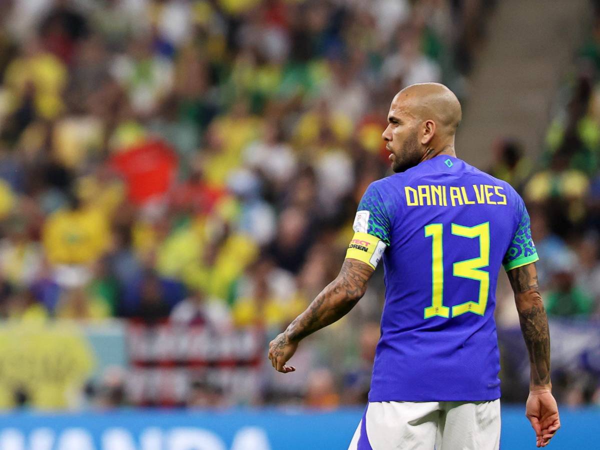 Dani Alves se convirtió en el jugador brasileño de más edad en la historia de la Copa del Mundo a los 39 años de edad.