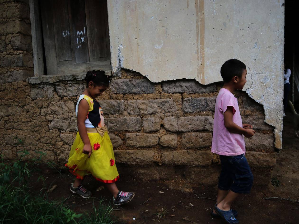 Las casas de adobe son las más vulnerables ante los sismos debido a que no cumplen con las condiciones. Expertos dijeron que es importante reforzarlo con otros materiales.