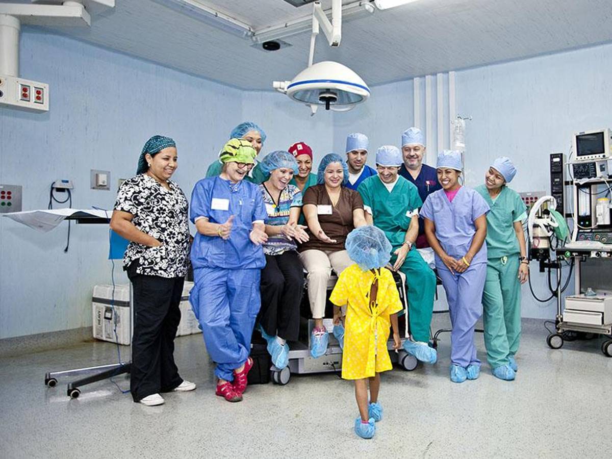 Operación Sonrisa, más de 25 años cambiando la vida de miles de niños