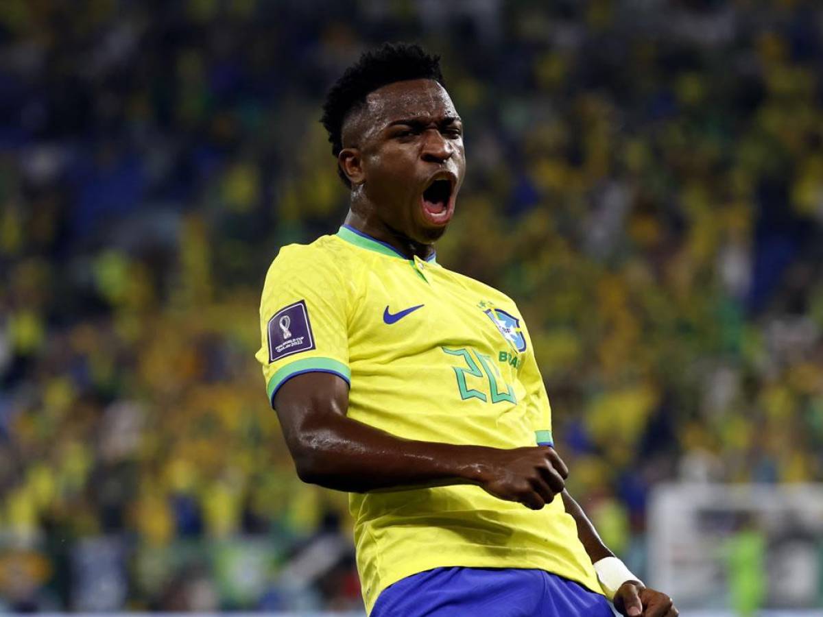 ¡Golazo! Vinicius marcó su primer gol en un Mundial con Brasil