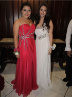 Brindis por los nuevos bachilleres