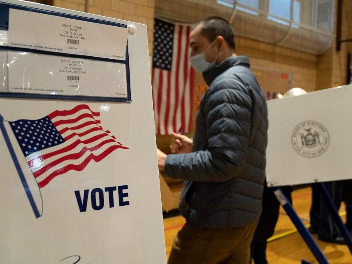 Republicanos intentan bloquear ley que da voto a inmigrantes en Nueva York