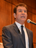 'O no entienden el español, o están pagados”: Nasralla