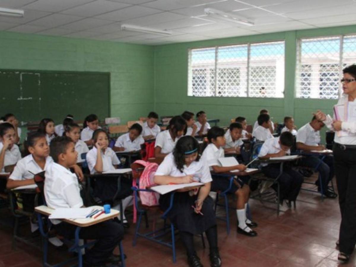 Escuelas de Honduras retornarán a clases semipresenciales a finales de julio