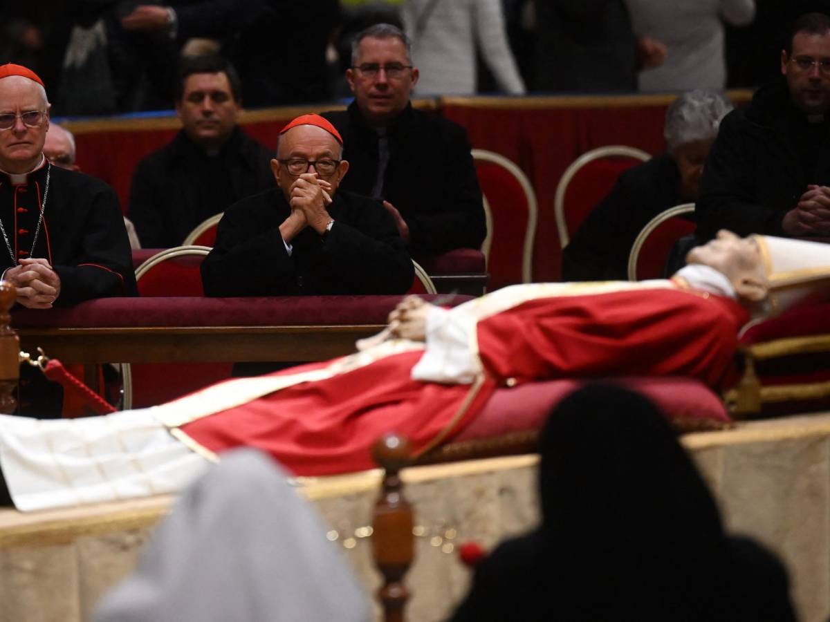 El funeral de Benedicto XVI, mañana ante miles de fieles en Plaza San Pedro