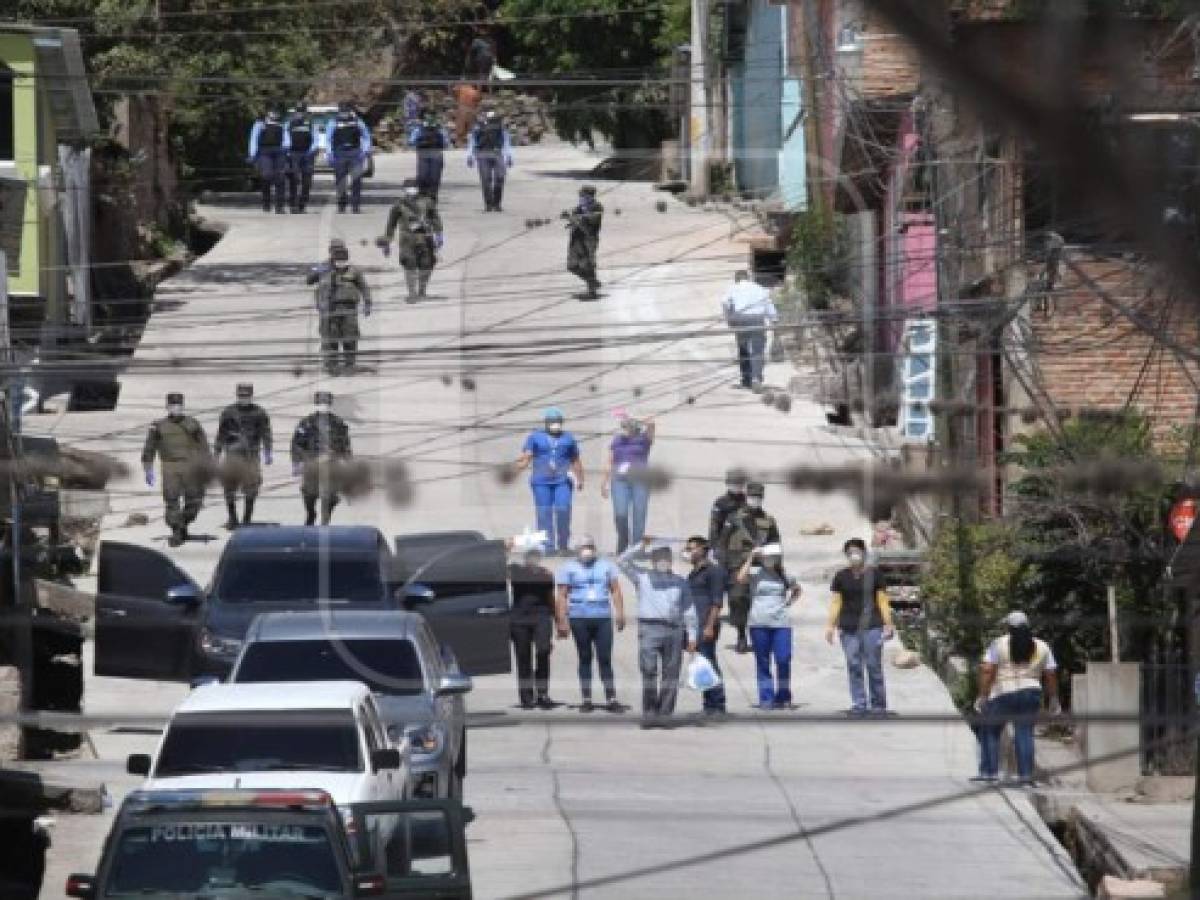 Policía 'cerca' colonia de Tegucigalpa por posibles contagios de coronavirus
