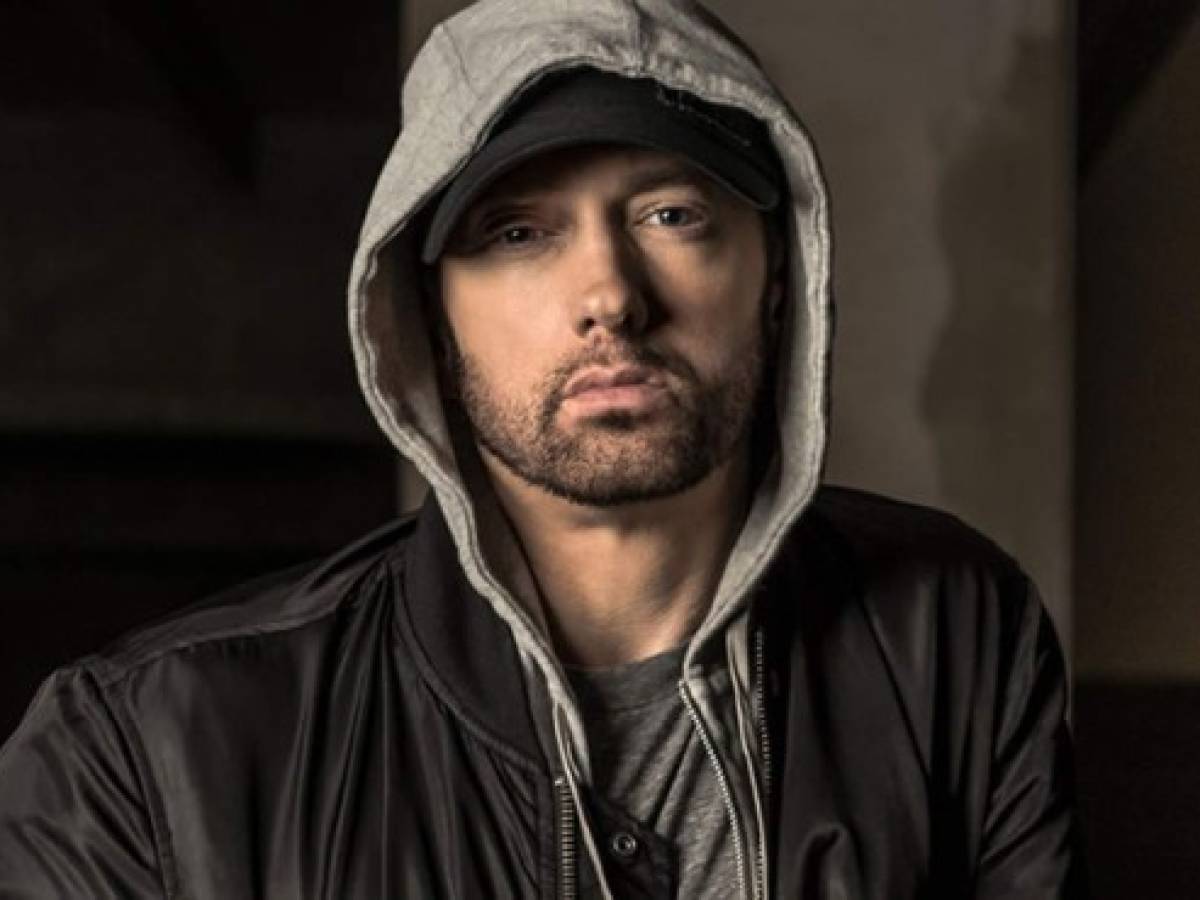 Eminem sorprende con un inesperado nuevo álbum