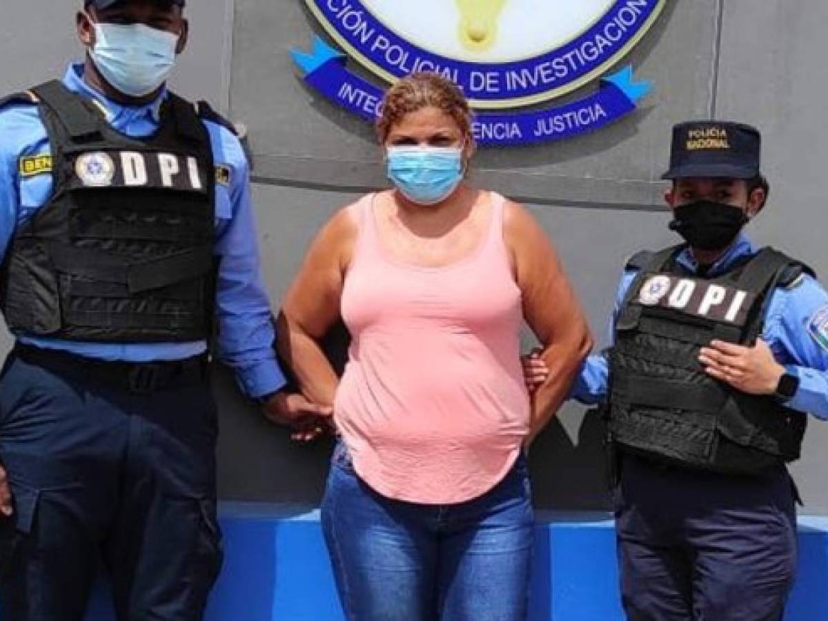 Atrapan a comerciante sospechosa de ser cómplice de asesinato en La Masica