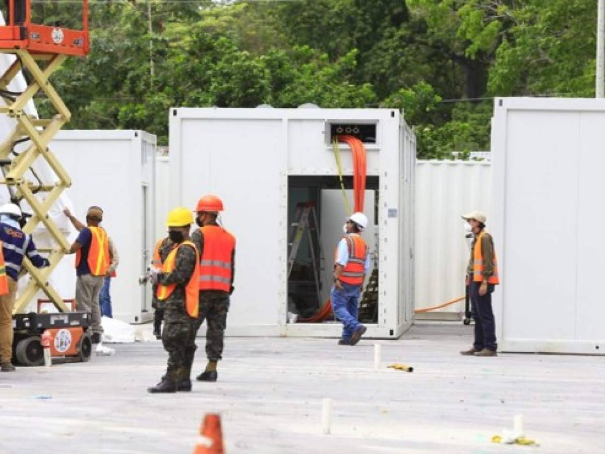 Hoy avanzarían en más del 50% la instalación del hospital móvil de San Pedro Sula