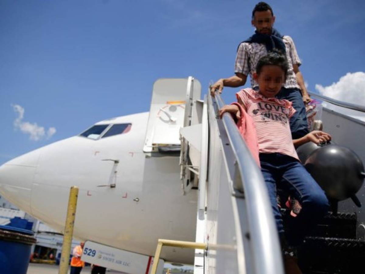 Más de 2,000 hondureños llegarán deportados esta semana desde México y EEUU