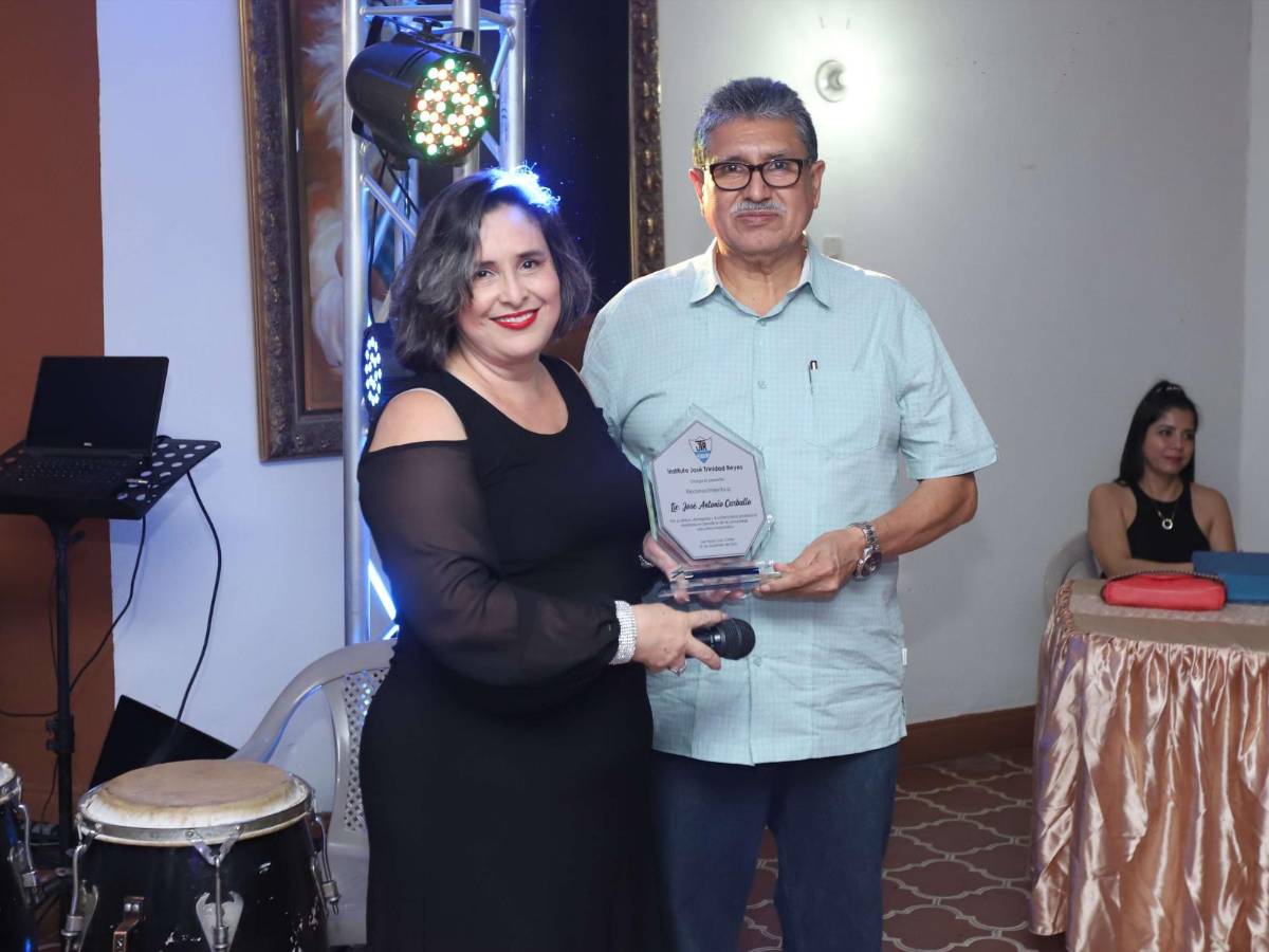 José Carballo se jubila del JTR tras casi dos décadas de ser director