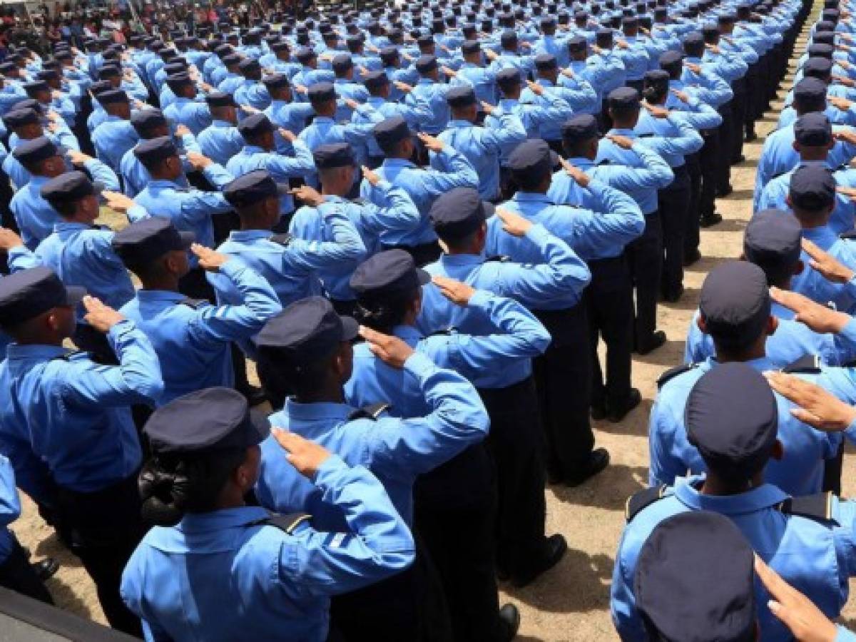En nueva barrida comisión depuradora cancela a 33 policías