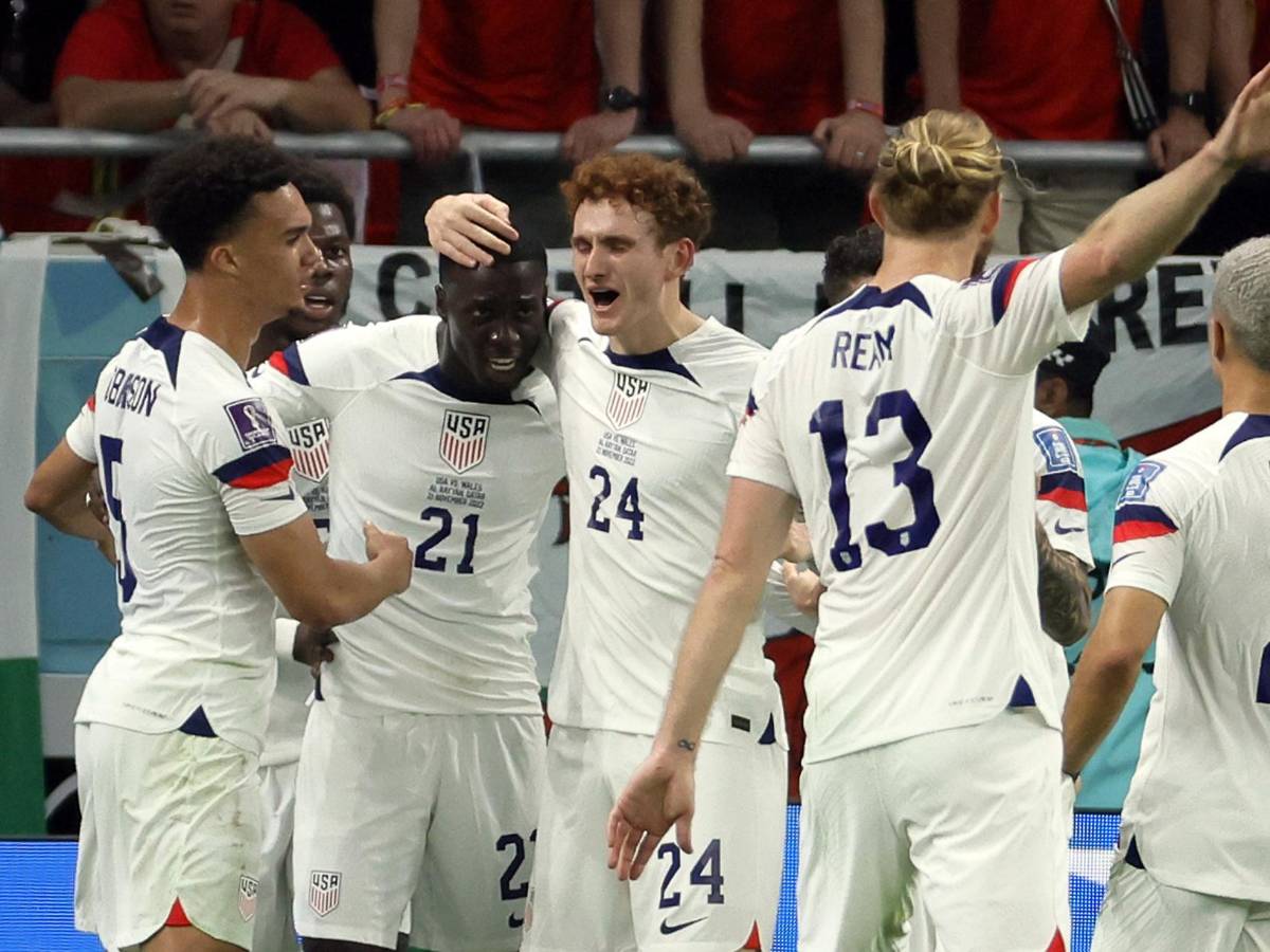 No se vio: Lo que pasó entre Gareth Bale y jugadores de EUA y primera mancha en el Mundial de Qatar