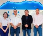 Autoridades del Instituto Nacional de Migración y la Diger tras la firma del convenio que dará vida al carnet digital para extranjeros residentes en Honduras