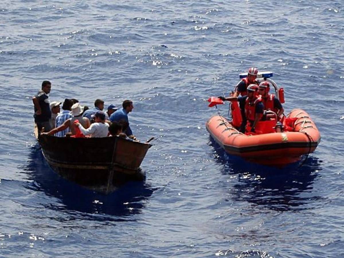 EEUU detiene a 110 inmigrantes cubanos que llegaron a los Cayos de Florida