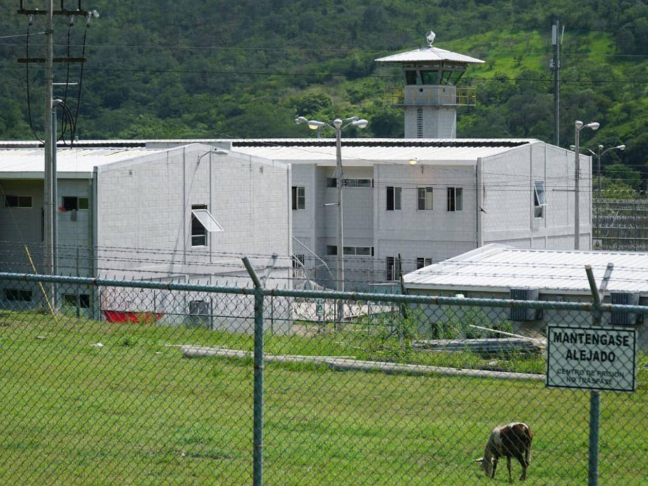 Se estima que hay 40 militares presos a nivel naciona por haber participado en diversas actividades delictivas.