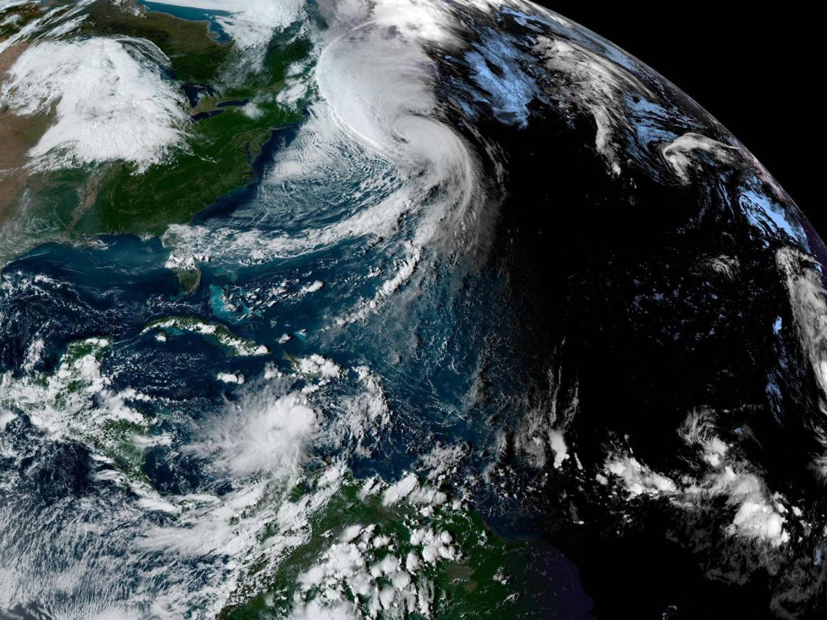 EEUU: extienden estado de emergencia a toda Florida ante paso de tormenta Ian