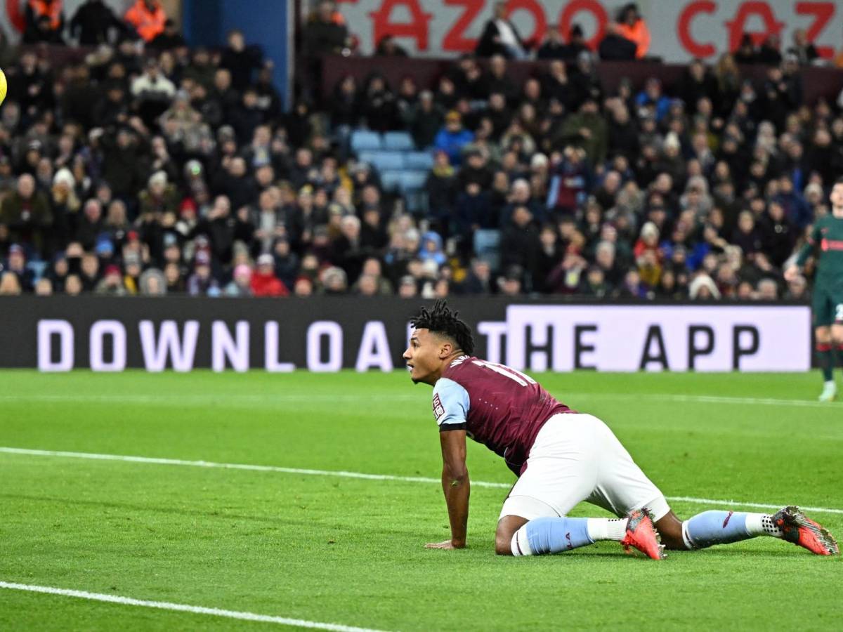 Aston Villa acortó distancias, pero no fue suficiente para evitar la derrota.