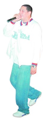 Killa busca romper las barreras que los artistas