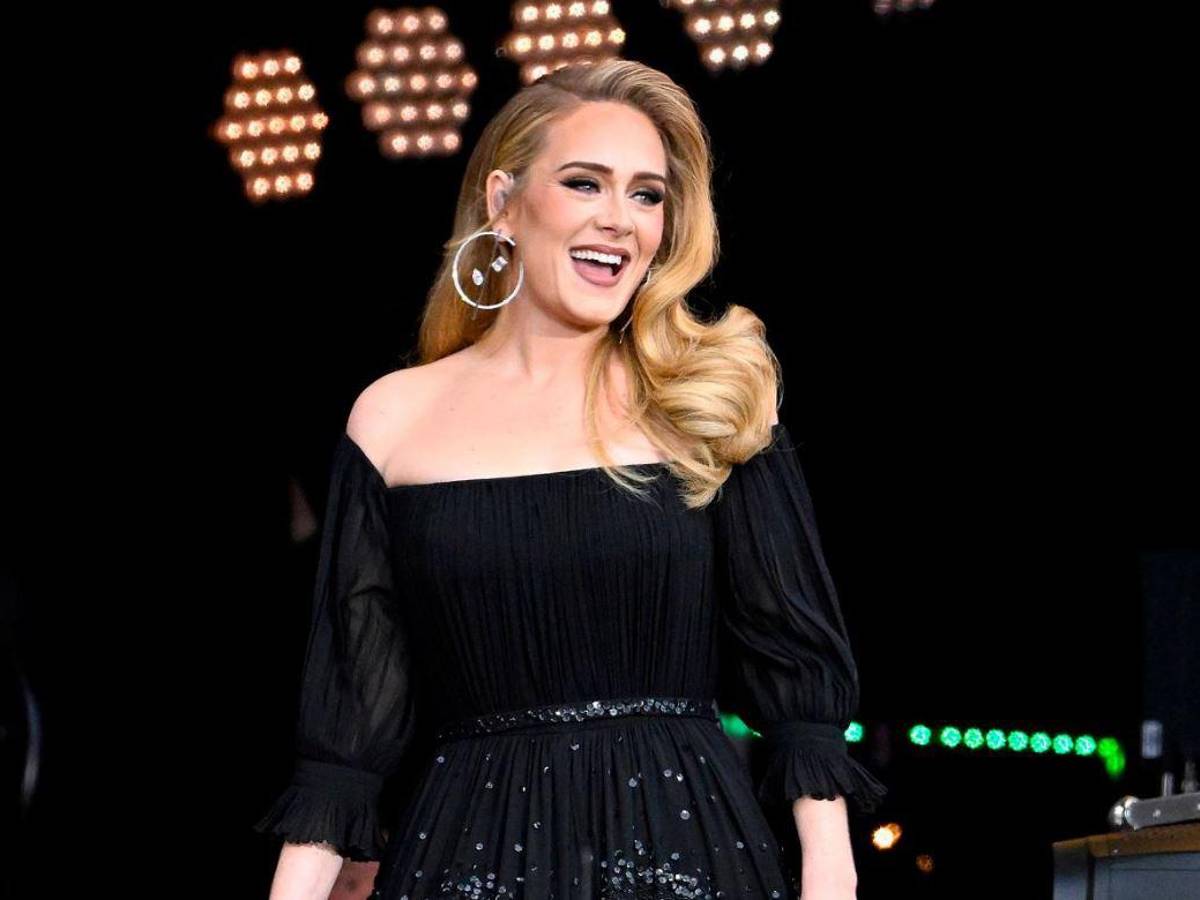 El novio de Adele, Rich Paul, y su hijo Angelo la apoyaron en su primer concierto en Las Vegas