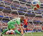 El portero Unai Simón de España no pudo evitar el gol de los belgas.