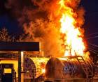 Un incendio fue reportado este lunes en una gasolinera ubicada en la entrada a Yamaranguila, Intibucá; autoridades trabajan para controlar la emergencia. Foto: Cortesía.