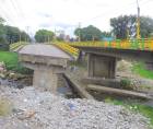 Así está el puente caído en Las Brisas no ha sido demolido y no hay equipos trabajando en la zona.