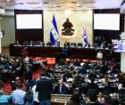 ​El paquete normativo remitido por el Poder Ejecutivo contempla la adquisición formal de 80 megavatios (MW) distribuidos entre las sociedades mercantiles Edenisa Energy Trading S.A. de C.V. y Pan-Am Generating Limited S.A. de C.V..