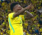 El festejo de Vinicius tras su golazo en el inicio del Brasil vs Panamá en juego que se realiza en el estadio Maracaná.
