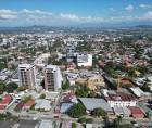 Vista de San Pedro Sula, una ciudad que crece aceleradamente y enfrenta el reto de hacerlo con planificación, seguridad, movilidad y mejores servicios para sus habitantes.