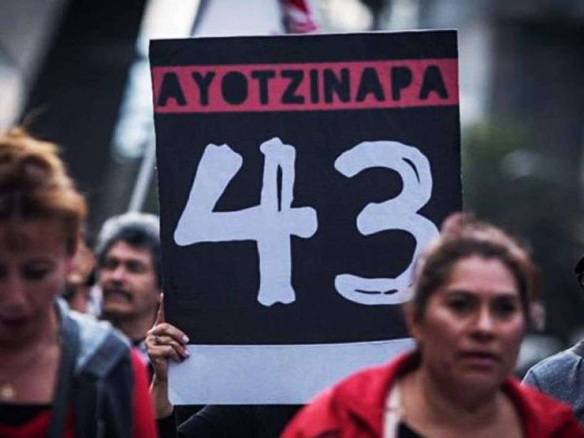 Controversia en México por renuncia de fiscal asignado a caso Ayotzinapa