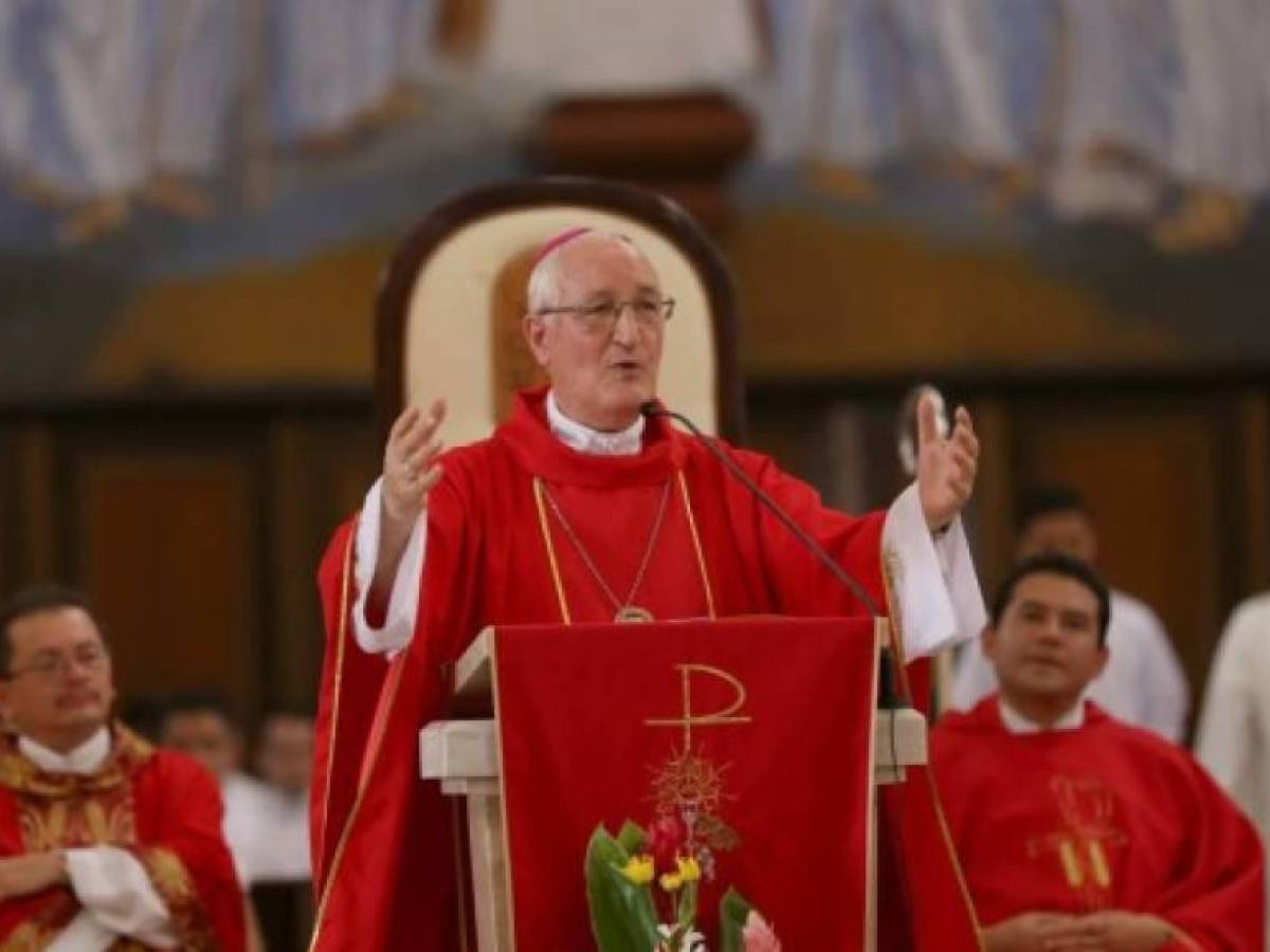 Obispo Ángel Garachana llama a hondureños a vacunarse contra el covid-19