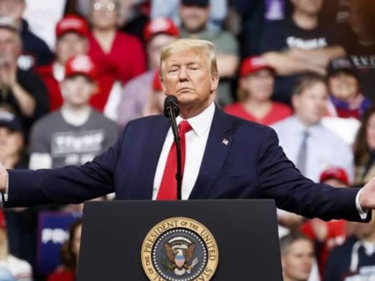 EEUU suspende perito especial que revisaba caso Trump