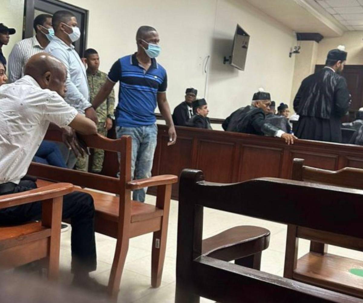 Yunior Ariel Espinosa Martínez y William Félix Esquea, imputados en presunta estafa a través del esquema fraudulento Investor Winner.