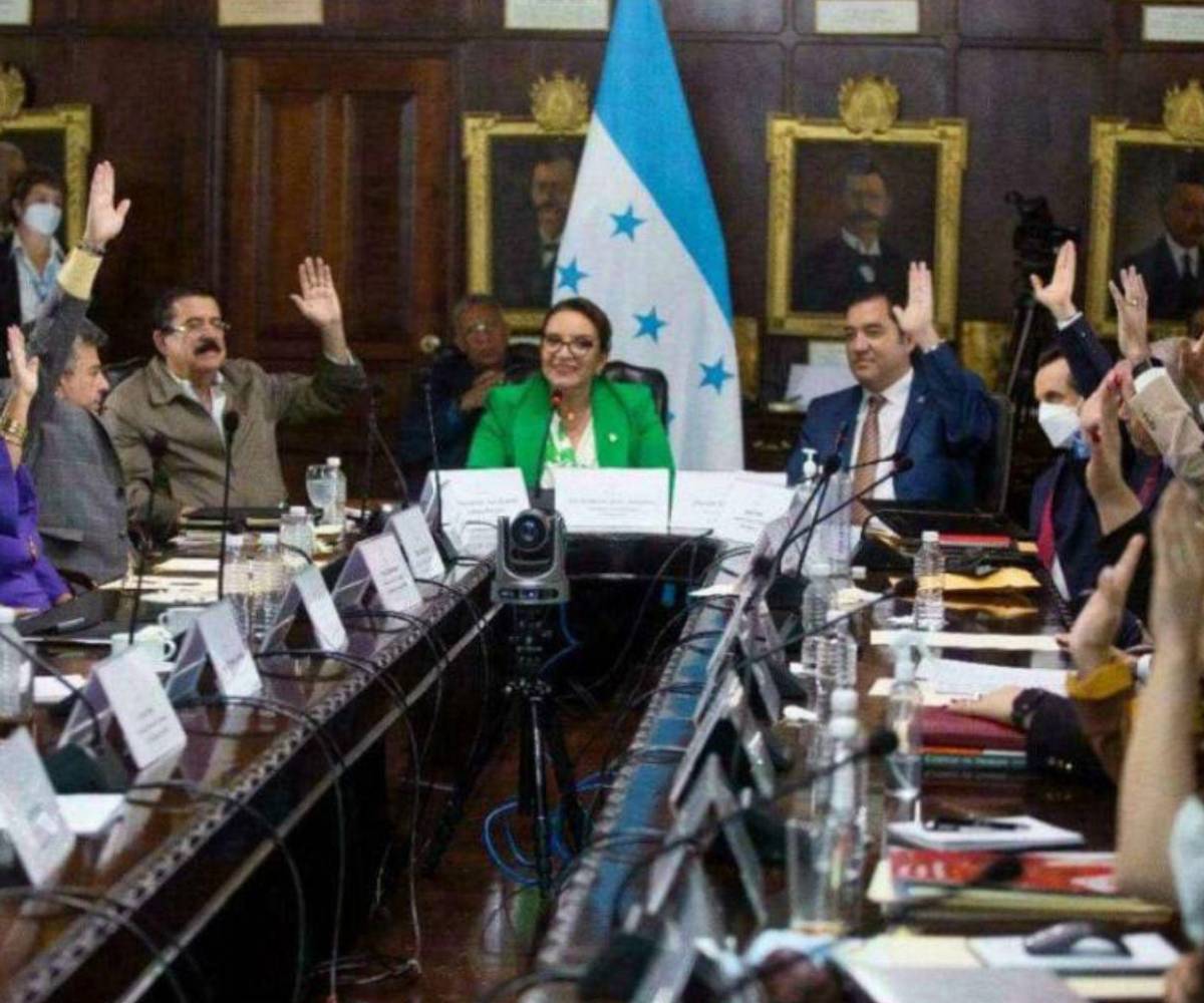 El gobierno prometió publicar resultados de la evaluación de cada uno de sus funcionarios, pero la información sigue oculta.