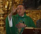 El cardenal Óscar Andrés Rodríguez durante una homilía. Fotografía de archivo.