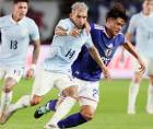 Tras un mal Mundial, Uruguay sigue sin poder levantarse en los amistosos. FOTO EFE.