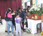 En medio del dolor que ha dejado el taccidente vial en la colonia Villa Nueva de Tegucigalpa, este martes 2 de junio son velados los cuerpos de Evelin Yasmín Irías Hernández y Denia Marisol Ramírez Ortiz, dos de las víctimas mortales de la tragedia.