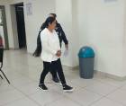 Gloria Marina López Pineda enfrenta juicio oral y público, acusada de matar a puñaladas a su hija recién nacida en una vivienda de la residencial Santa Mónica, en San Pedro Sula, en mayo de 2025.