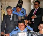 Roosevelt Hernández, exjefe del Estado Mayor Conjunto de las Fuerzas Armadas de Honduras, llegando a los Juzgados de Letras Penal en Tegucigalpa.